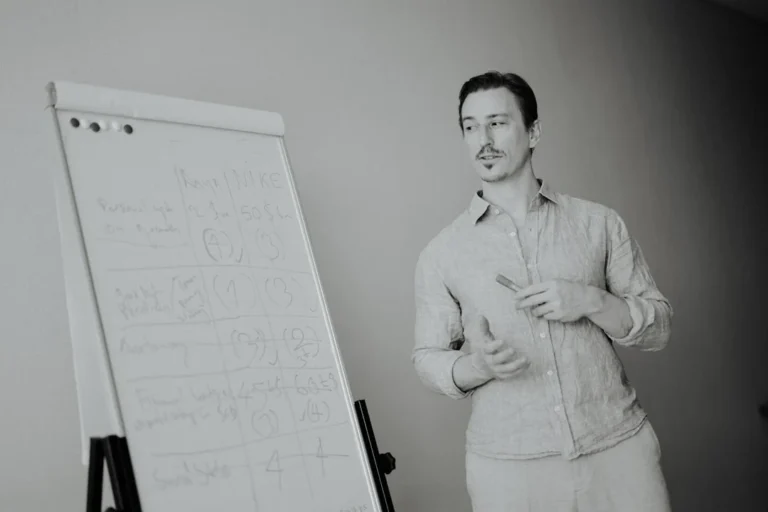 Agile Scrum Framework Bisnis: Strategi Efisiensi Modern 3 Agile Scrum Framework Bisnis