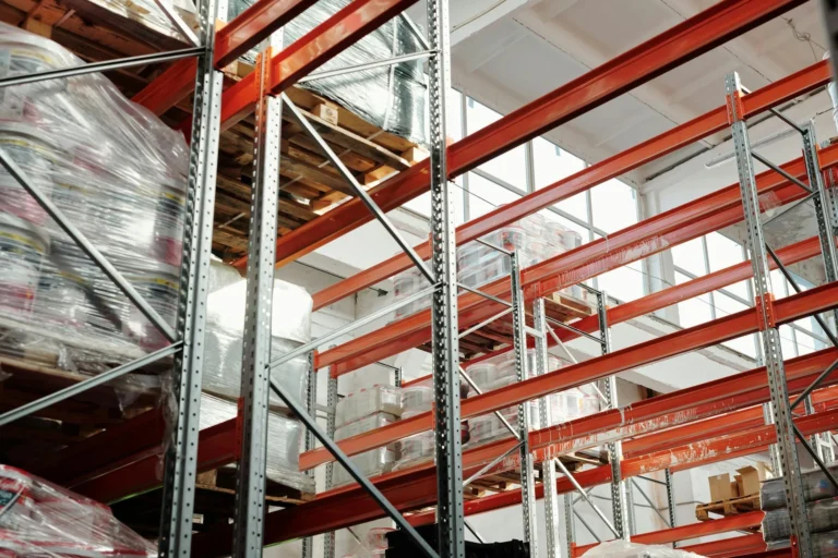 Jasa SEO Distributor Sparepart Otomotif: Dominasi Pasar Digital 1 Automotive Parts Warehouse Storage