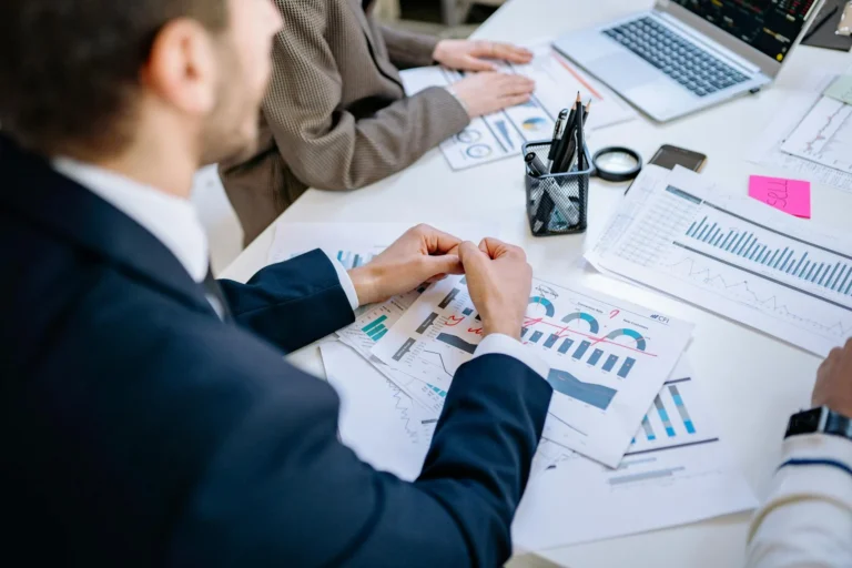 Strategi Pengambilan Keputusan Berbasis Data: Tingkatkan Bisnis 1 Data-driven Decision Making