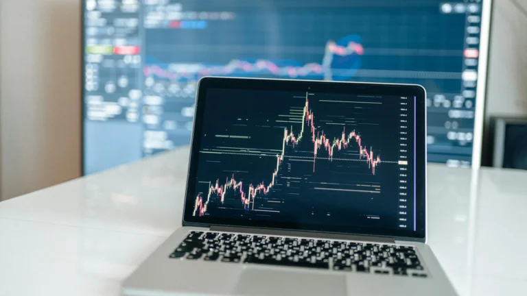 Apa Itu Jasa SEO Satu Kali Bayar? Solusi Hemat Bisnis 1 Digital Marketing Computer Screen