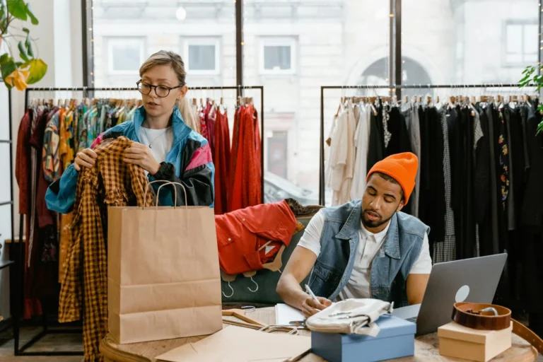 Framework Bisnis E-commerce Untuk Retail Konvensional