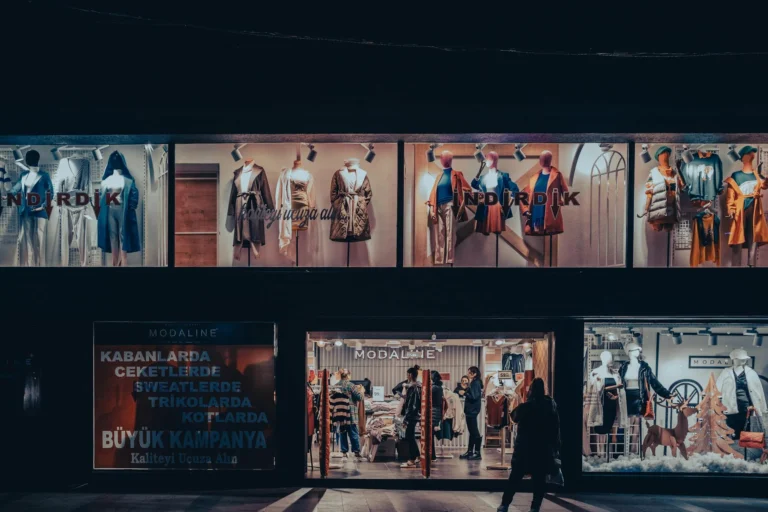 Konsep Butik Minimalis