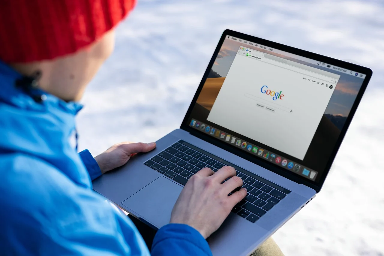 Laptop Search Engine