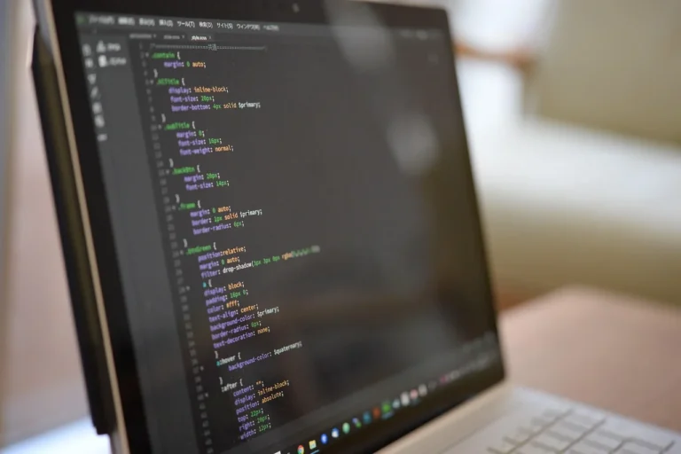 Jasa Website Jogja yang Bagus Mana? Ini Pilihan Terbaik 1 Laptop Web Development