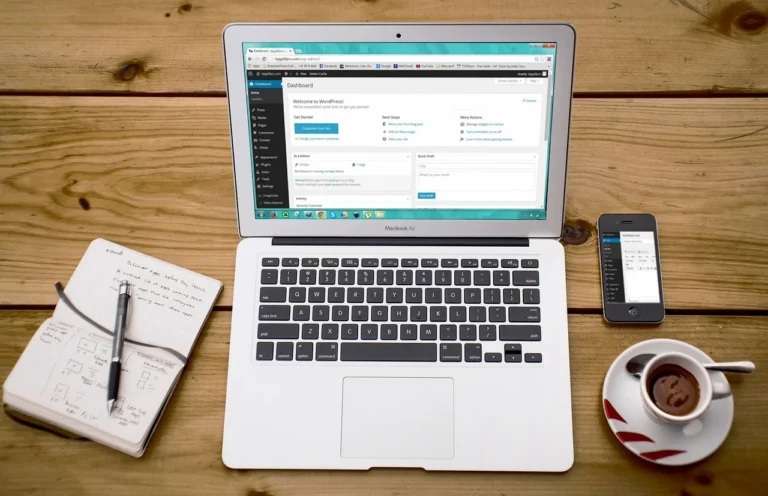 Jasa SEO Profesional Jakarta: Optimasi Website Bisnis 2 Laptop Website Design