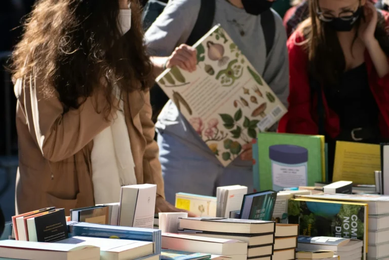 Market For Lemons / Asymmetric Information, George Akerlof