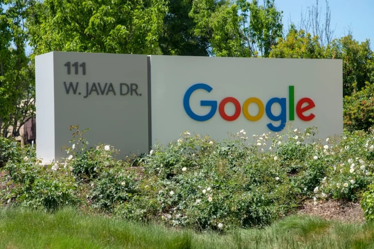 Jasa SEO Aman dari Penalti Google & Terpercaya 1 Memahami Risiko Algoritma Google Yang Kian Cerdas