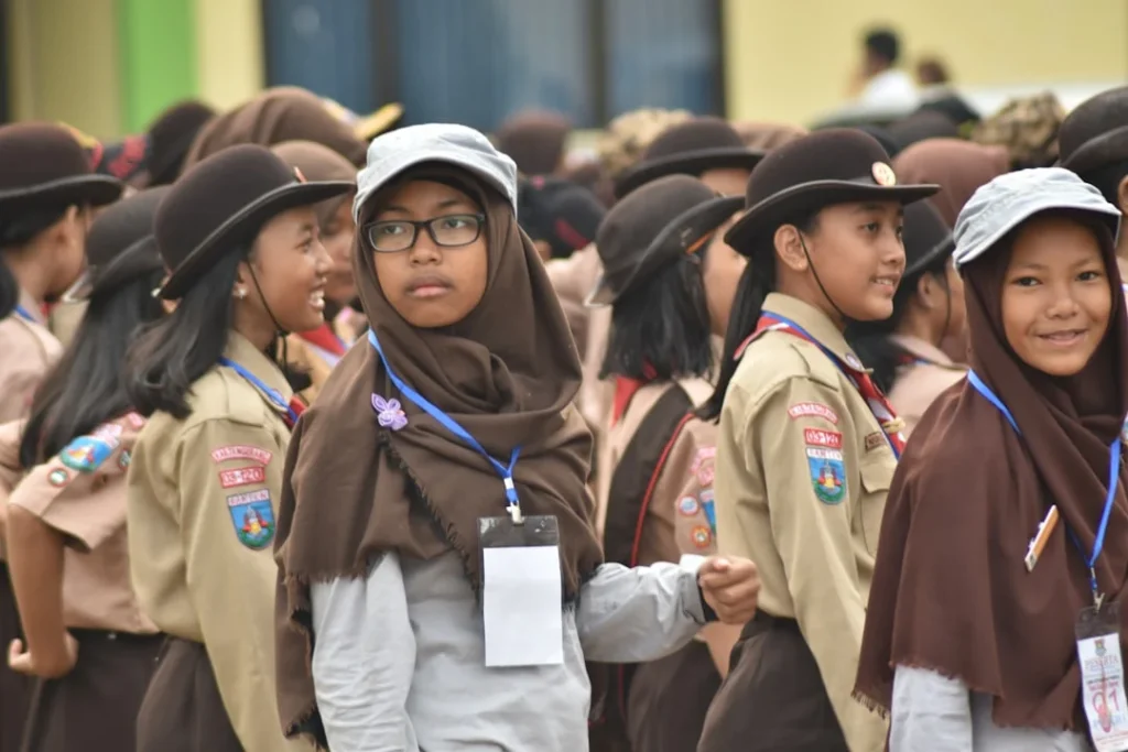 Meningkatkan Kredibilitas Dan Reputasi Profesional Sekolah
