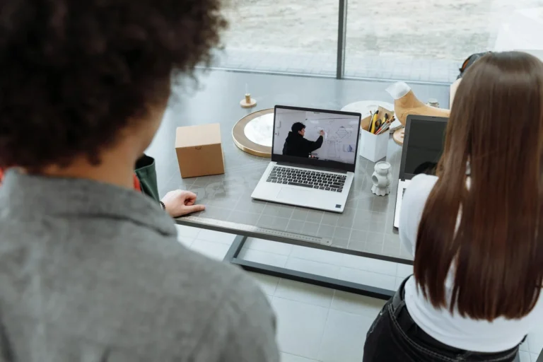 10 Remote Work Tools for Teams Terbaik untuk Produktivitas 3 Remote Work Tools For Teams