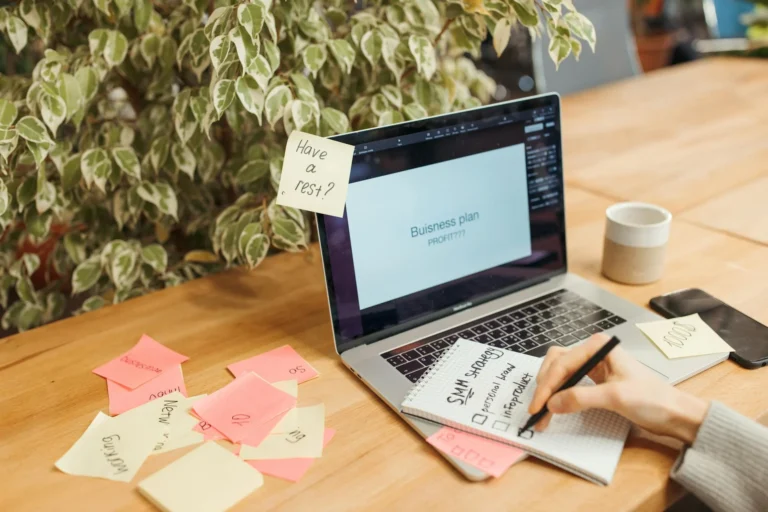 Strategi Digitalisasi UMKM: Panduan Lengkap Transformasi Bisnis 1 Strategi Digitalisasi Umkm